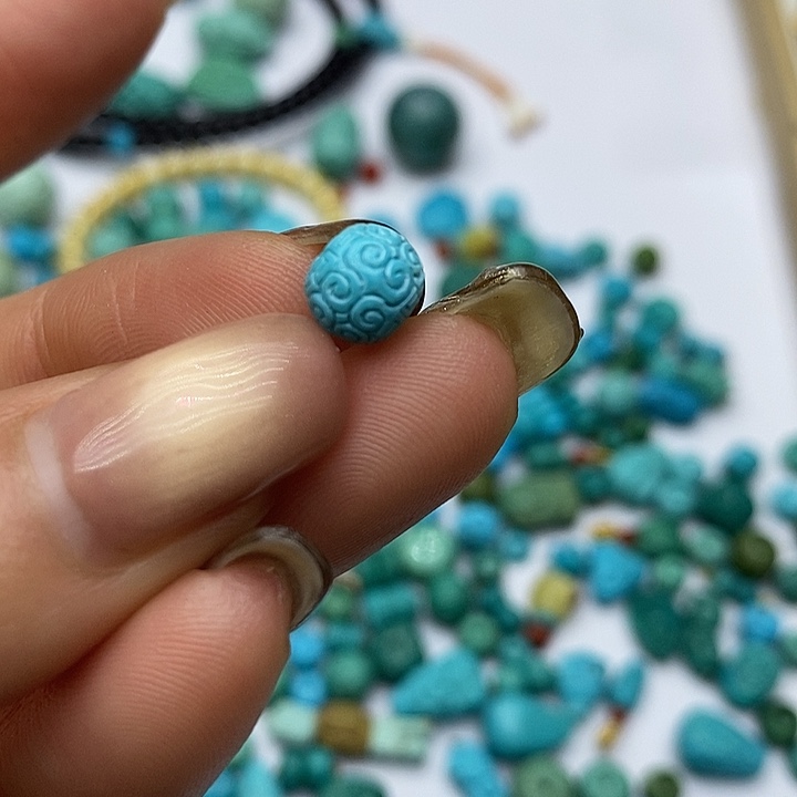 绿松石未镶嵌珠宝奇石