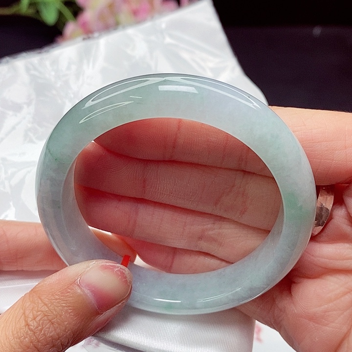 翡翠手镯未镶嵌53.5圈