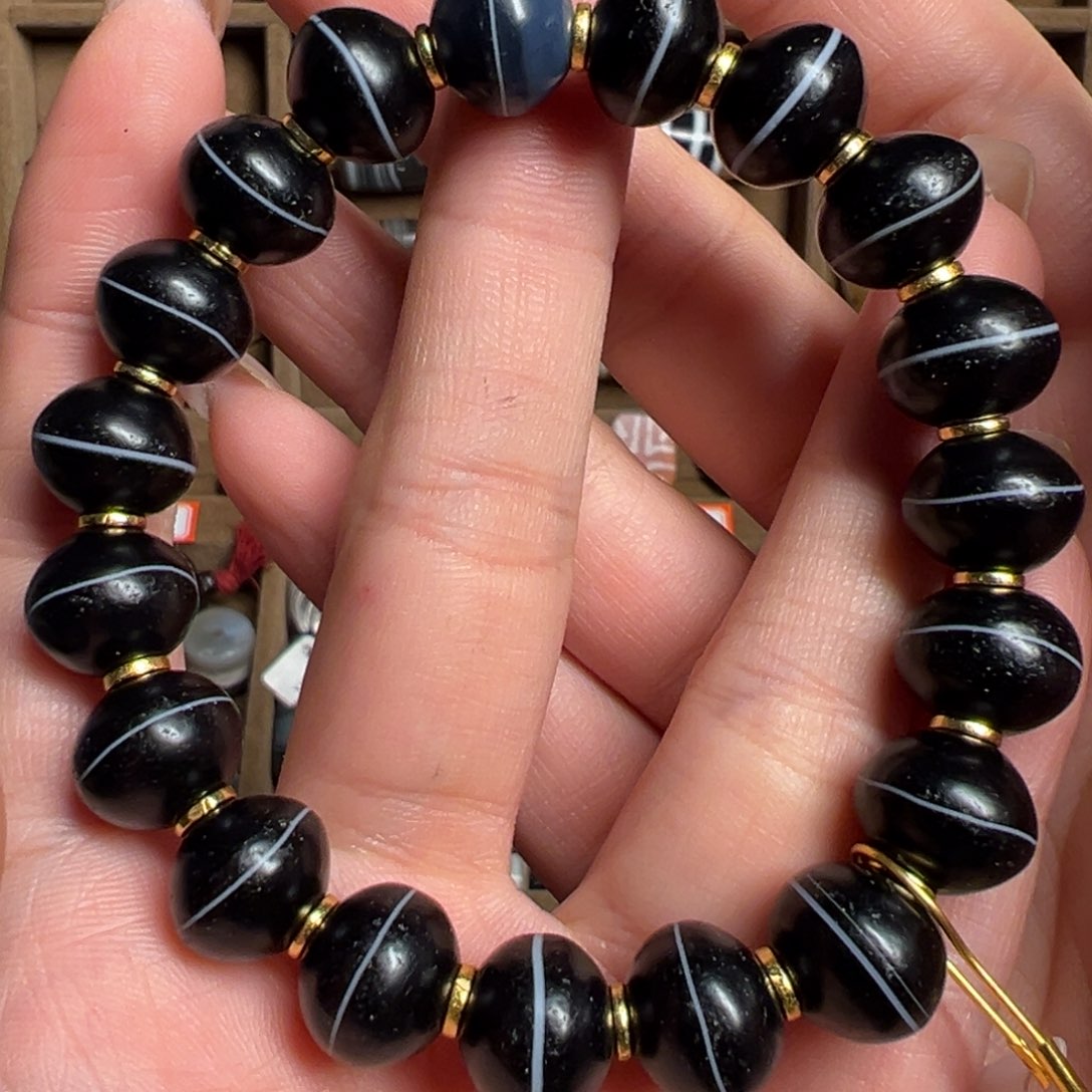 玛瑙/玉髓手串未镶嵌