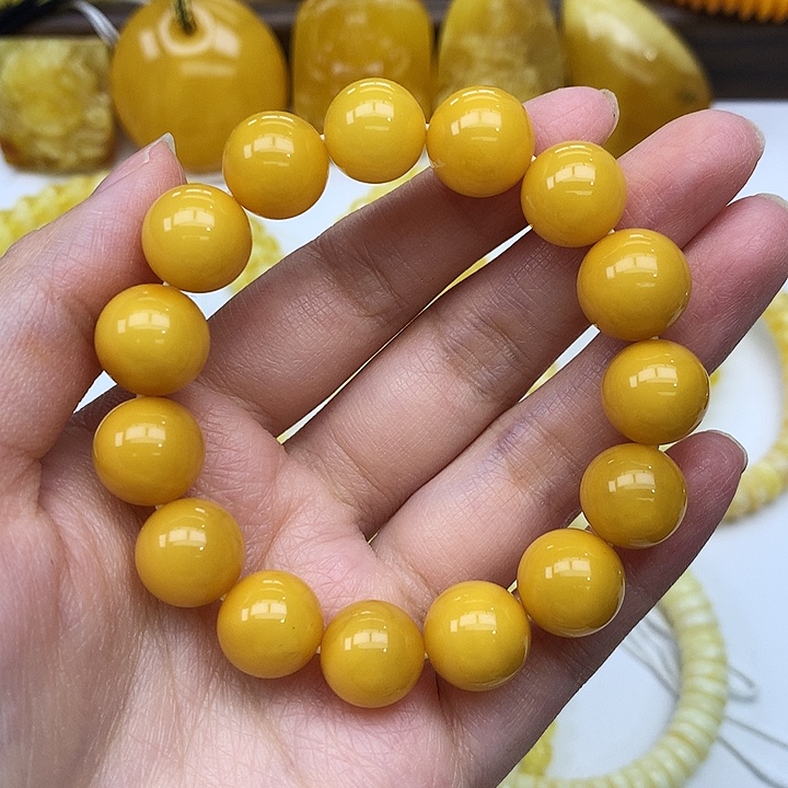 蜜蜡未镶嵌珠宝奇石