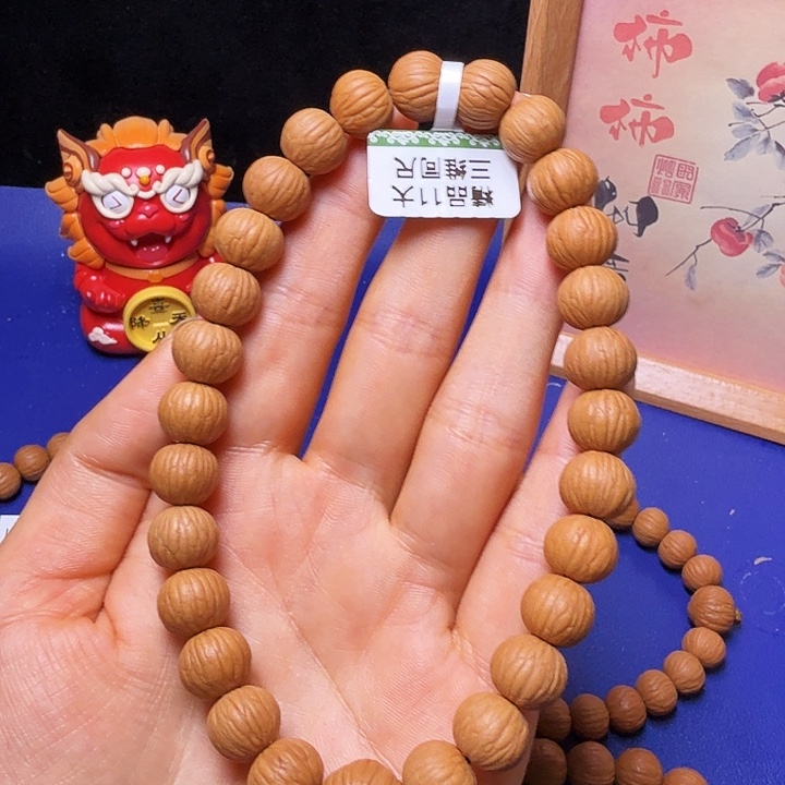 秦***生吊坠猴头核桃土豪