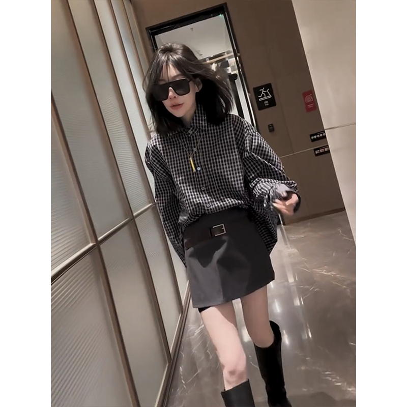 网红爆款高级感格子翻领衬衫女2025秋季新款气质减龄休闲翻领上衣