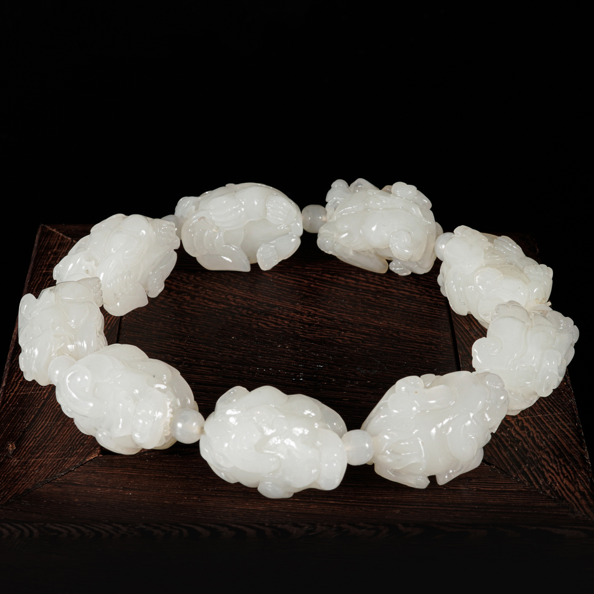 LOT.011和田玉貔貅手串/X2347