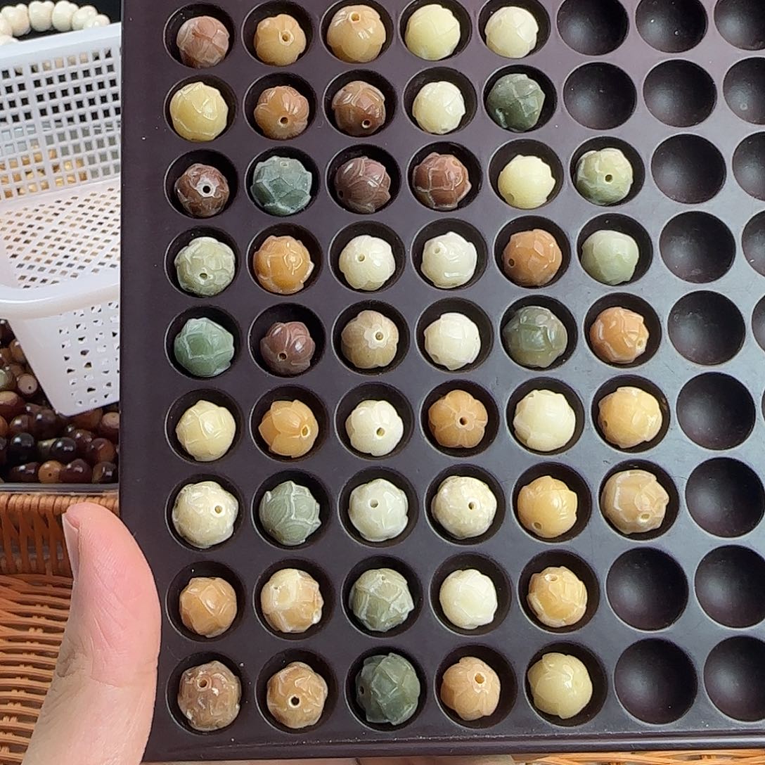 菩提根/象牙果手串微瑕疵莲花56颗