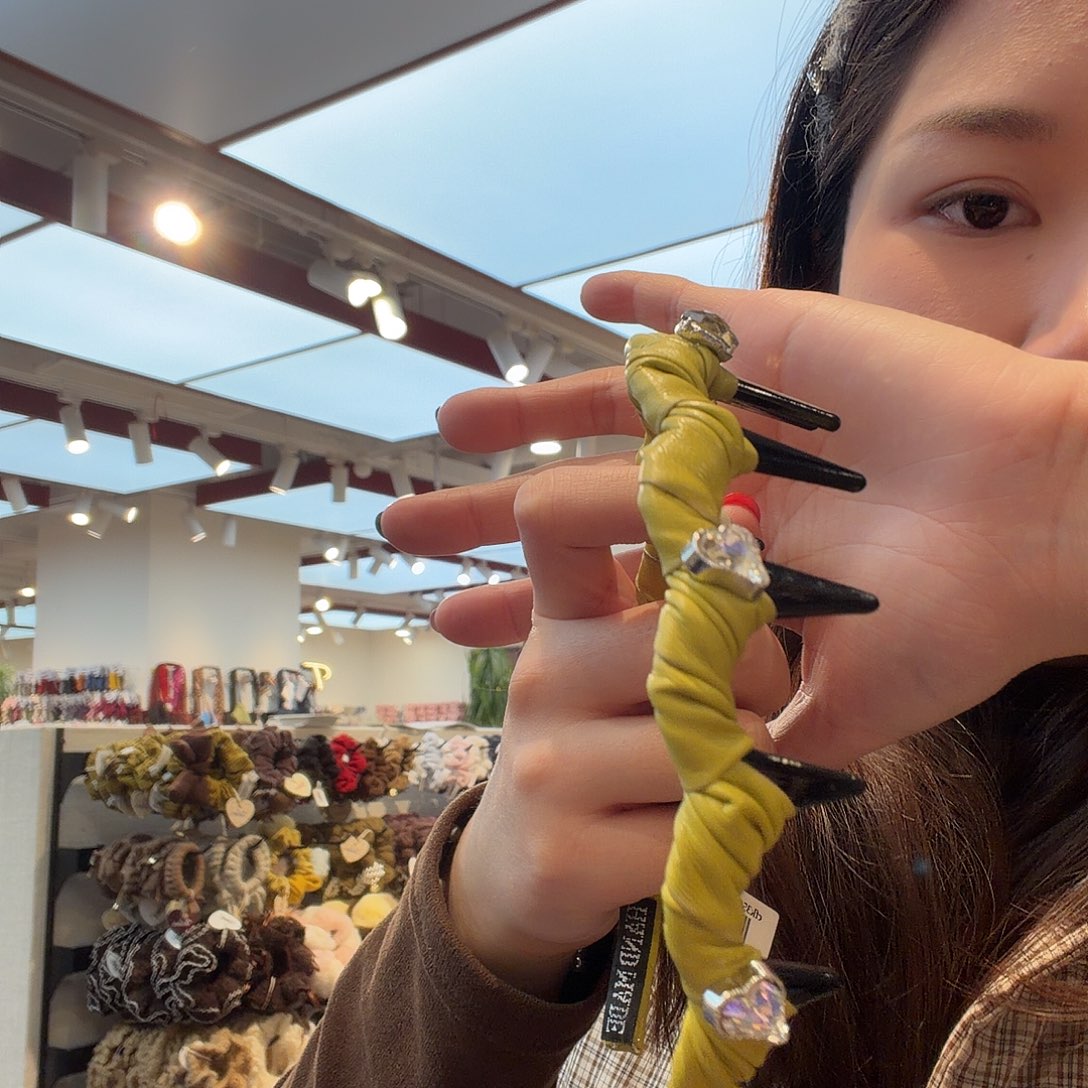 布艺铁合金黄色的