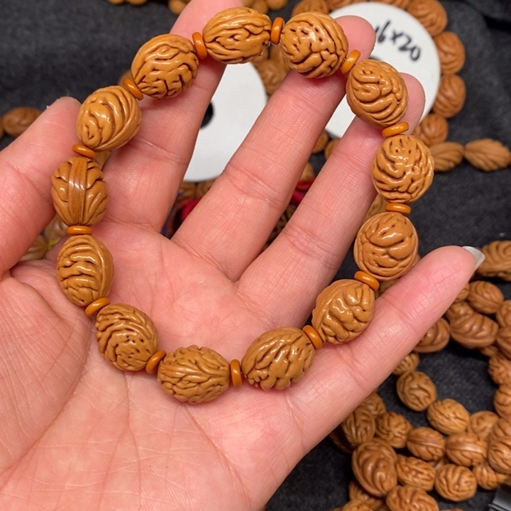 胡***平毛桃核桃枭野生籽精品串