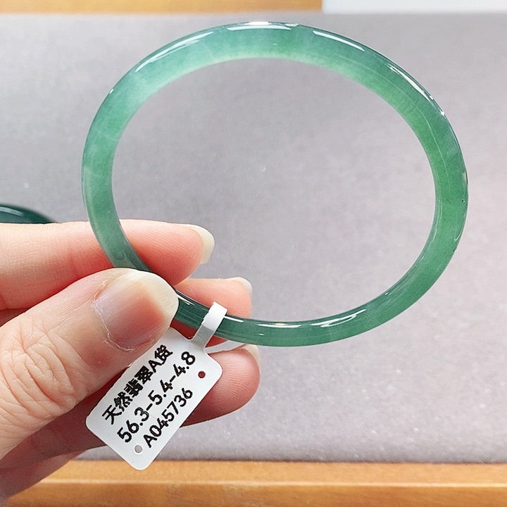 【闪购商品】翡翠手镯（圆镯）未镶嵌