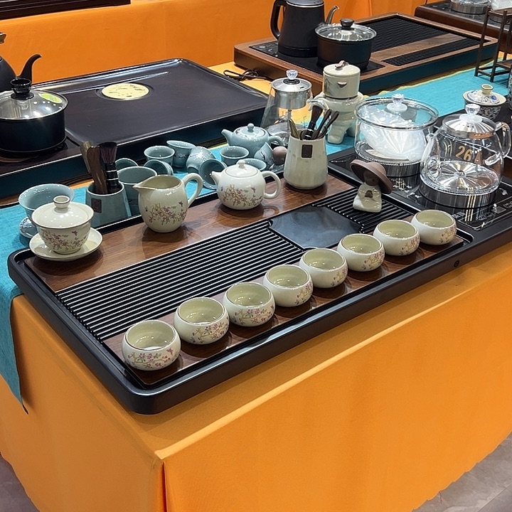 茶具的设计和制作方法也很