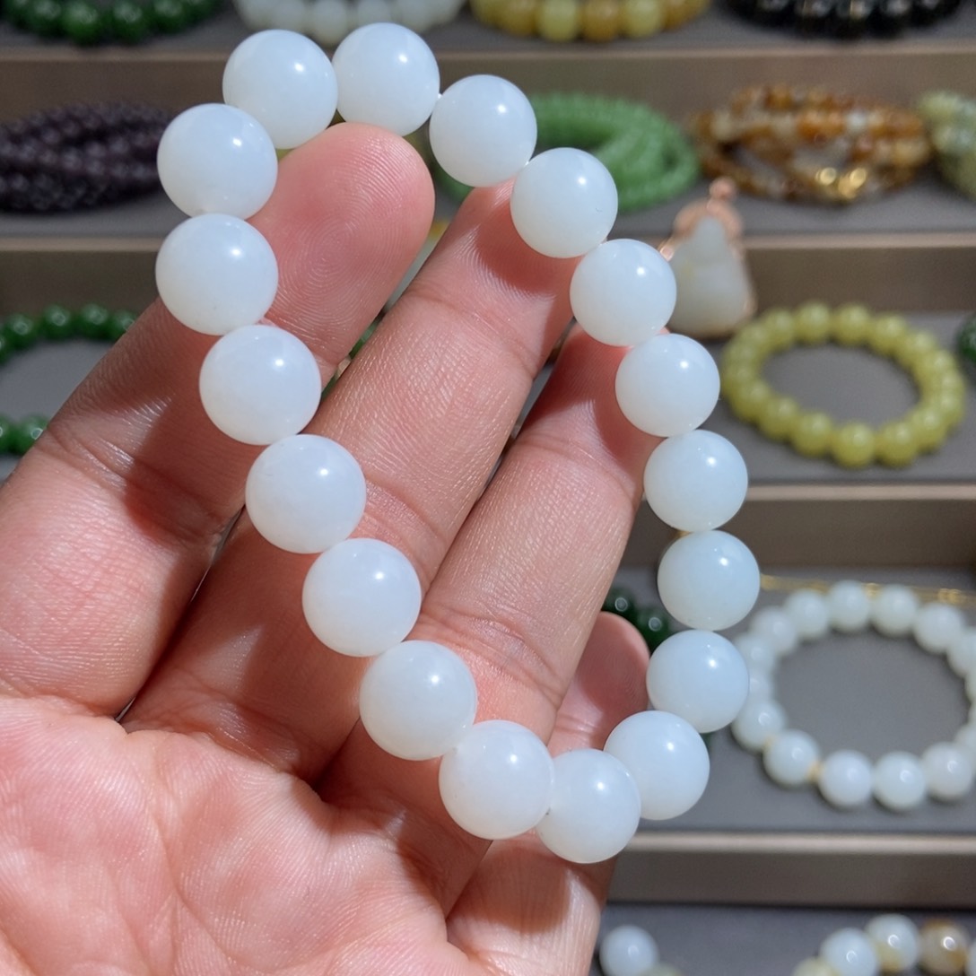 和田玉手链未镶嵌