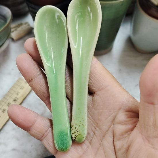 瓷片五厂，七厂各种摆件，瓷片，均有瑕疵！