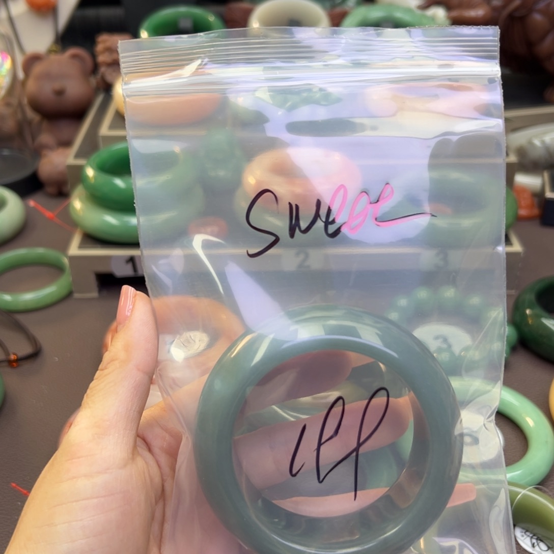 未镶嵌手镯石英岩玉s****!