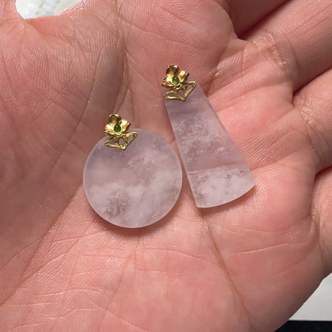 咔***神翡翠18K金镶嵌颈饰无事牌