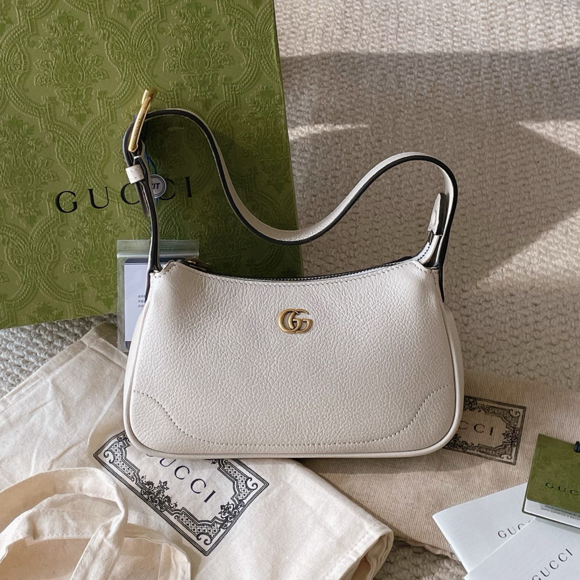 99新 GUCCI/古驰 米色Aphrodite全皮腋下包JM10-0436