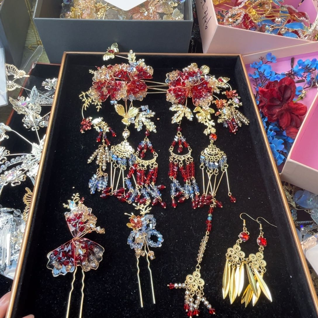 混合材质新娘头饰