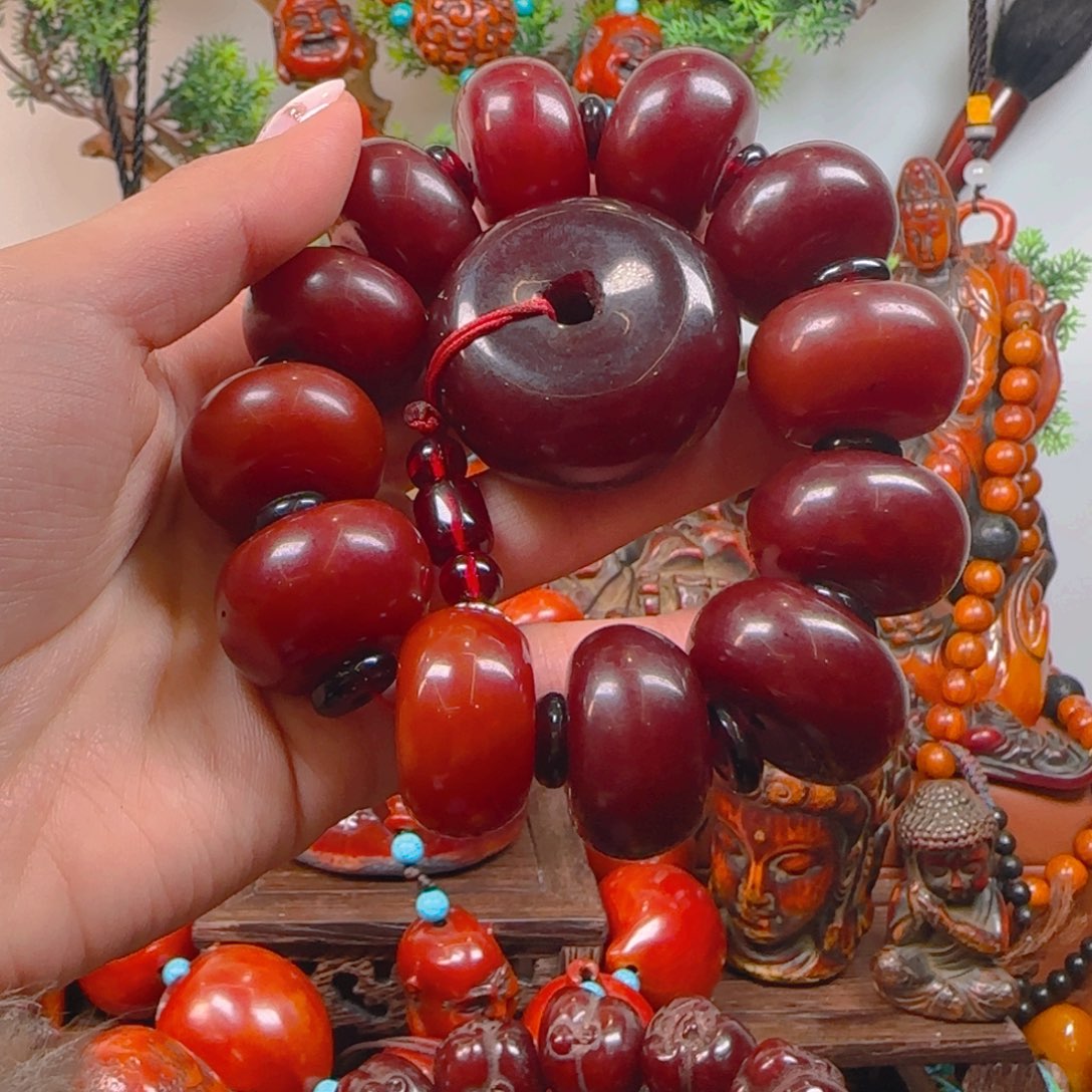 琥珀裸石未镶嵌手串