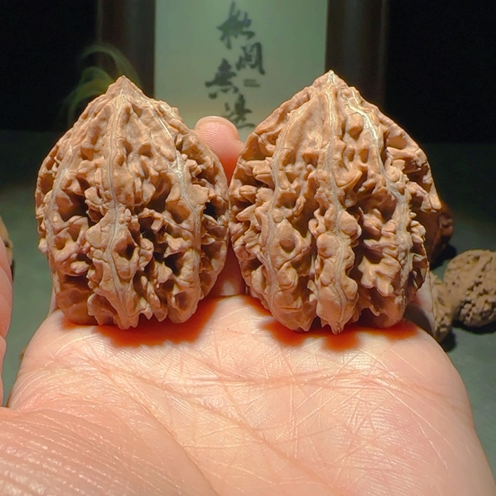 微***光吊坠文玩核桃米子100