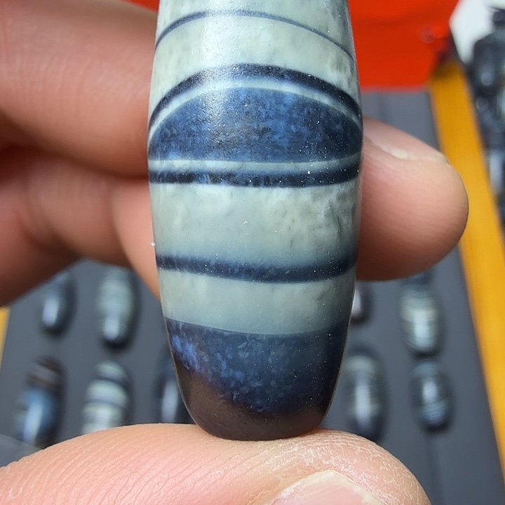 皮****玛瑙/玉髓未镶嵌颈饰