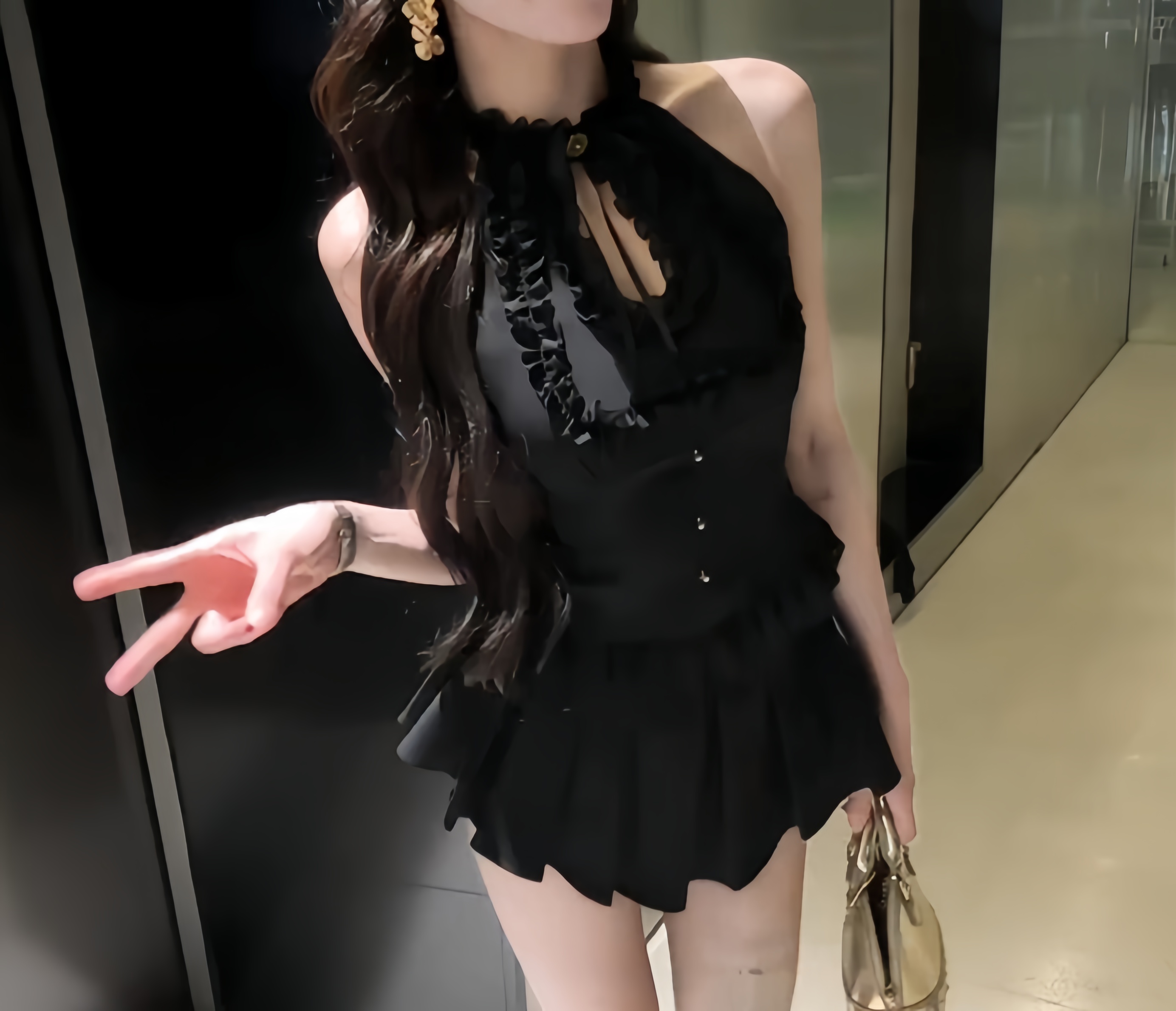 ●曲线主义●夏季气质显瘦时尚辣妹挂脖黑色套装纯欲风