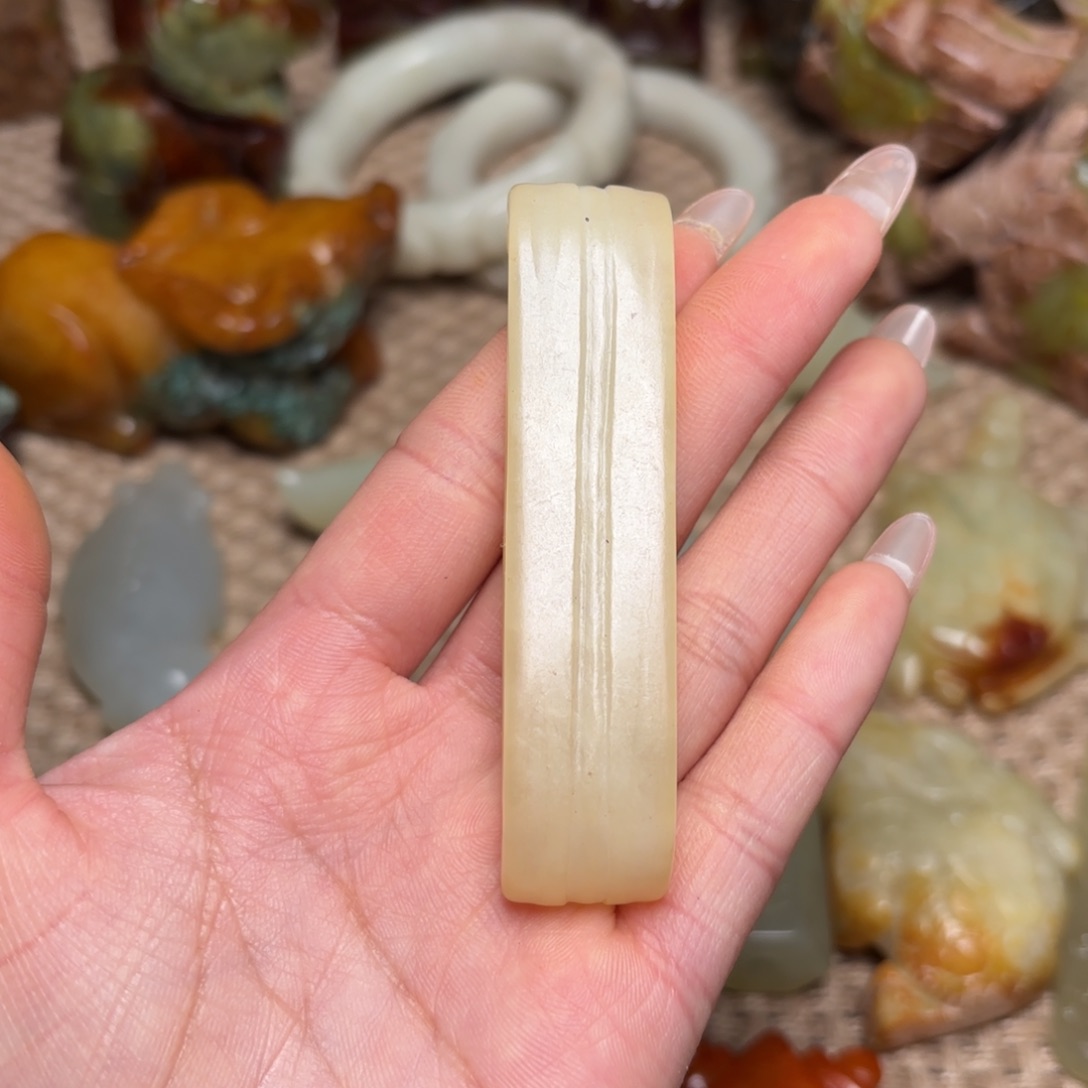 白玉菩提吊坠白玉菩提——白玉菩提