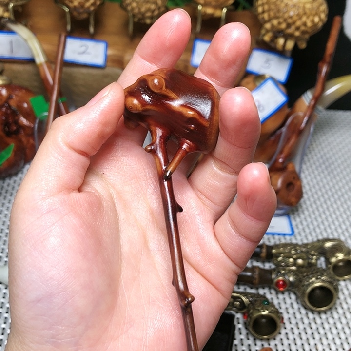 【闪购商品】木坚****?烟斗………………