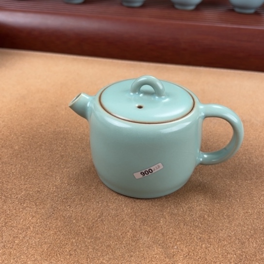 杯仿古釉大刚炮壶………………900