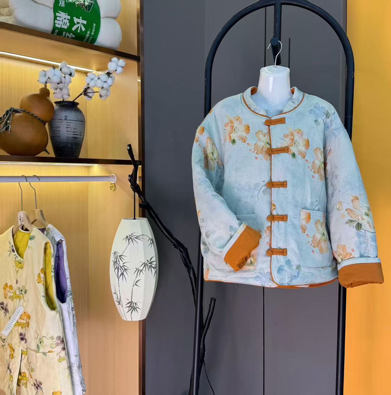 2025新中式盘扣新疆棉花棉衣冬季复古印花保暖棉袄加棉国风外套女