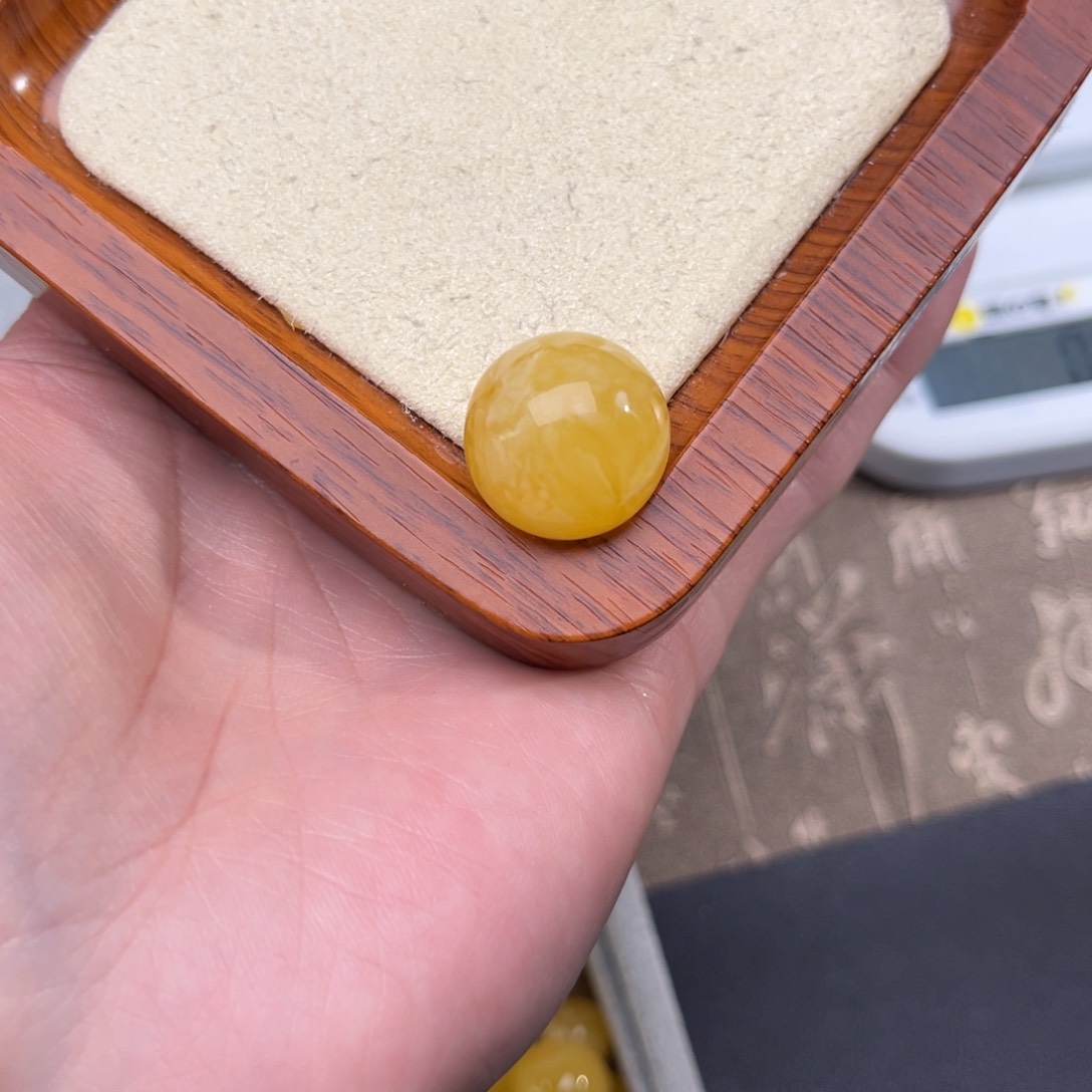 琥珀珠宝奇石未镶嵌琥珀珠宝奇石未镶嵌22