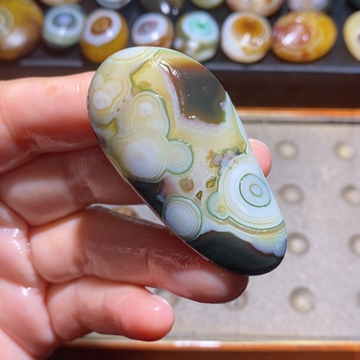未镶嵌玛瑙/玉髓珠宝半成品178