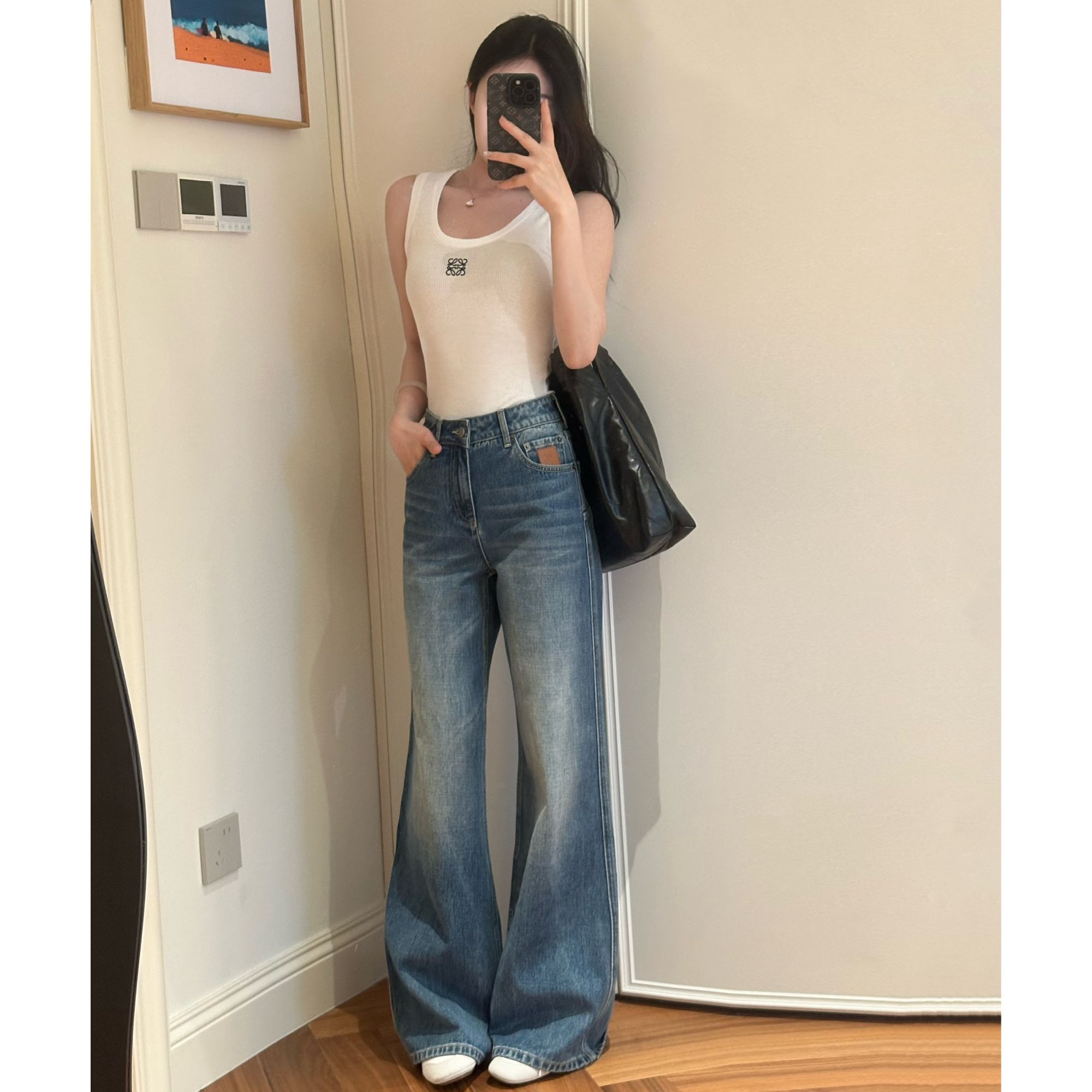 NEUFNEUF9 超显腿长！皮标缸印提臀梨形天菜显腿直筒牛仔裤