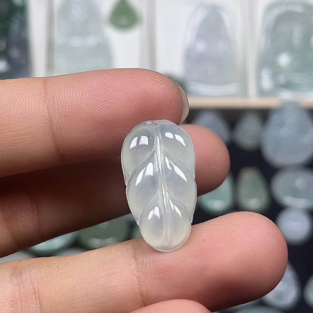 翡翠未镶嵌颈饰缅甸天然翡翠