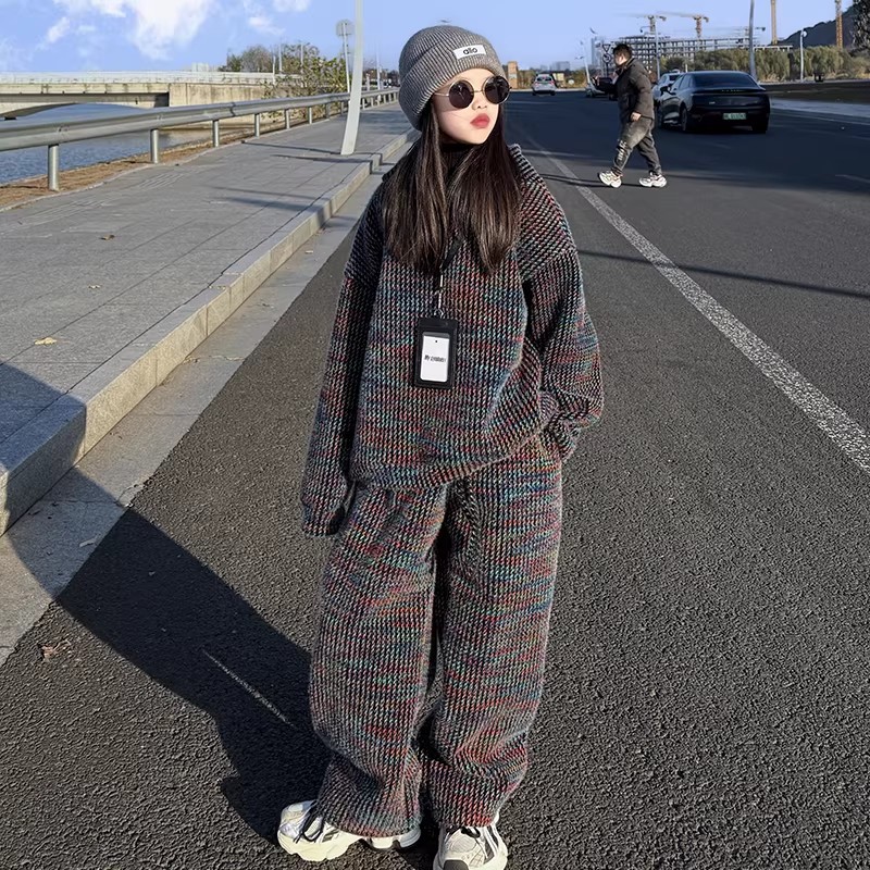 女童加绒套装冬装2026儿童超洋气年货炸街高定连帽卫裤长裤两件套