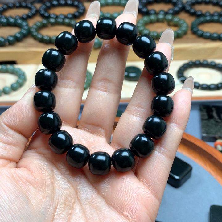 和田玉（青玉）手链未镶嵌