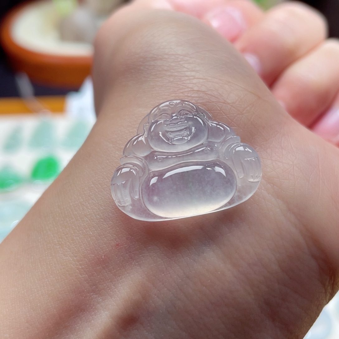 翡翠颈饰未镶嵌佛公