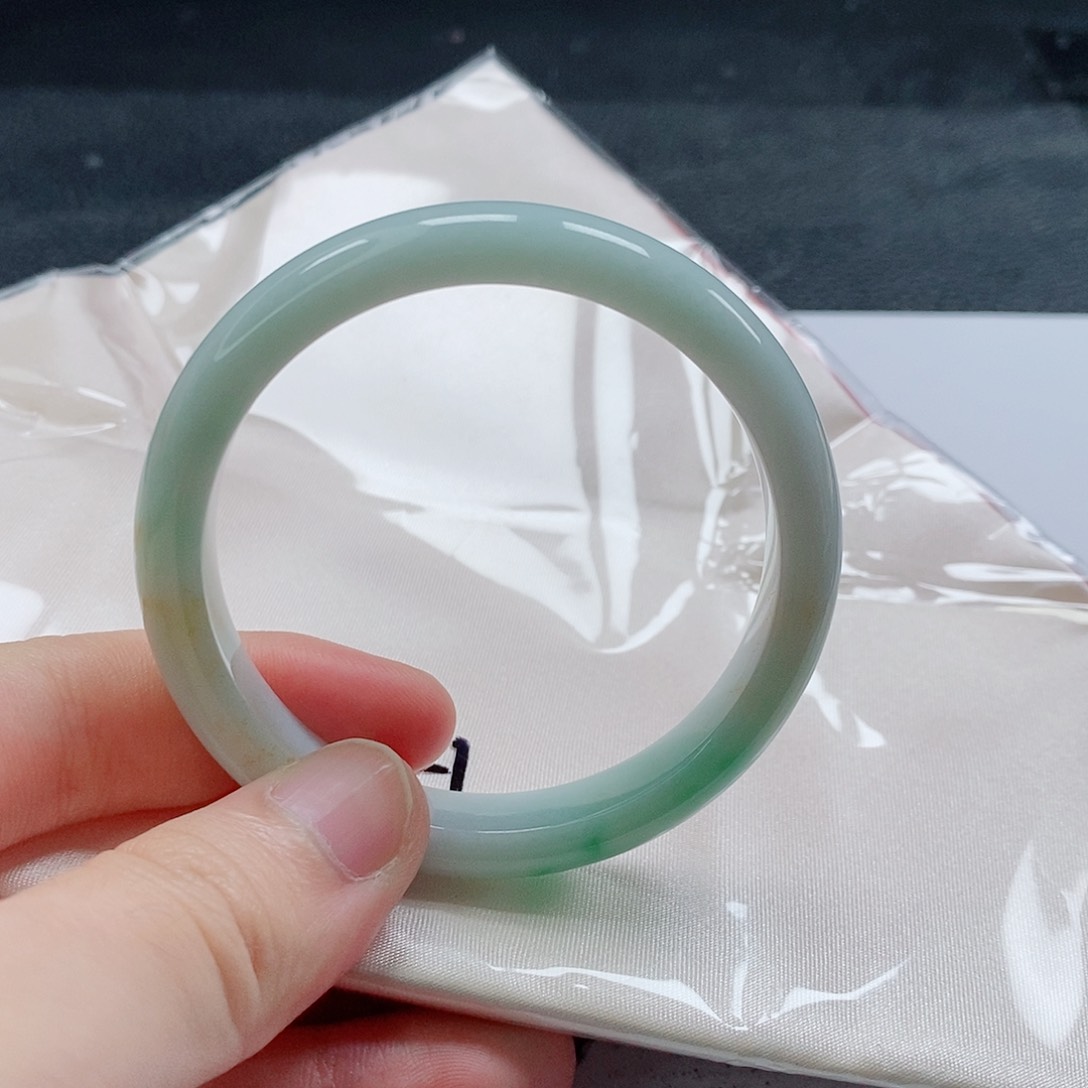 【闪购商品】未镶嵌手镯翡翠501