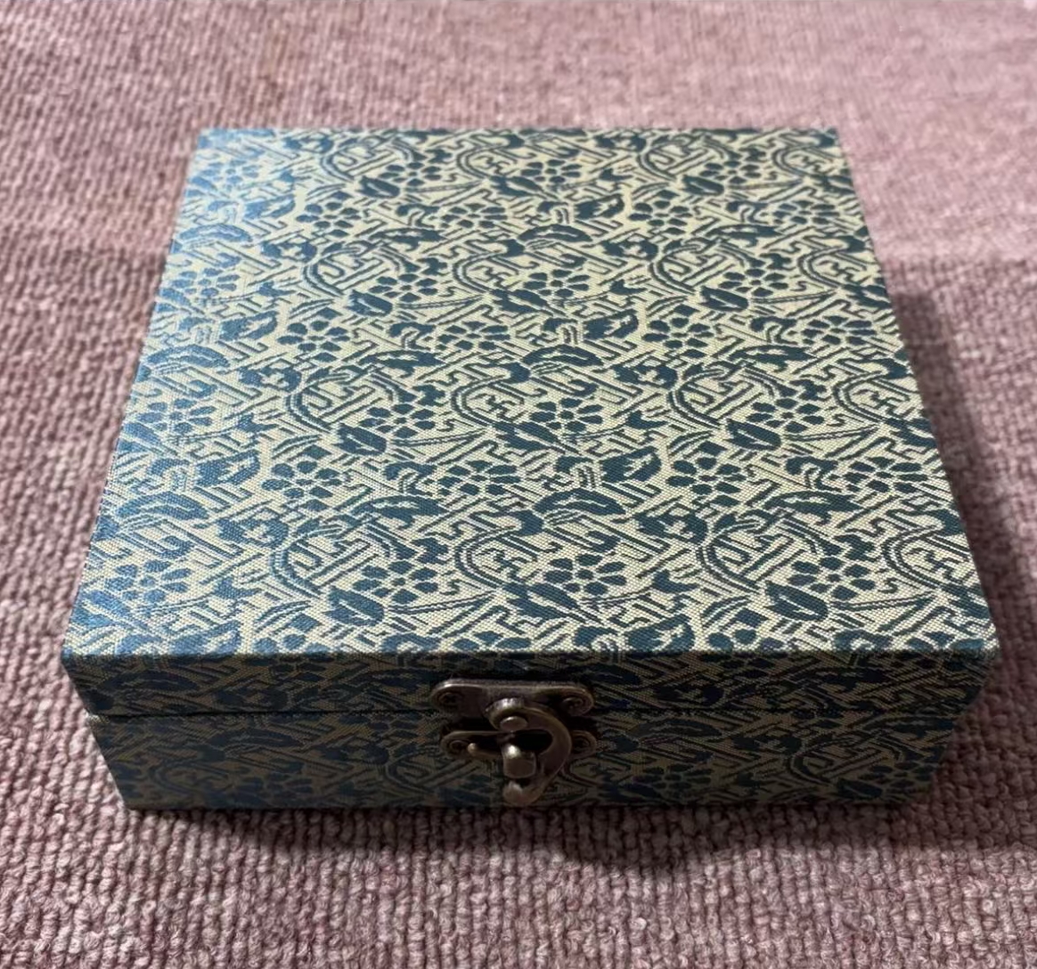 财源库    香礼盒 