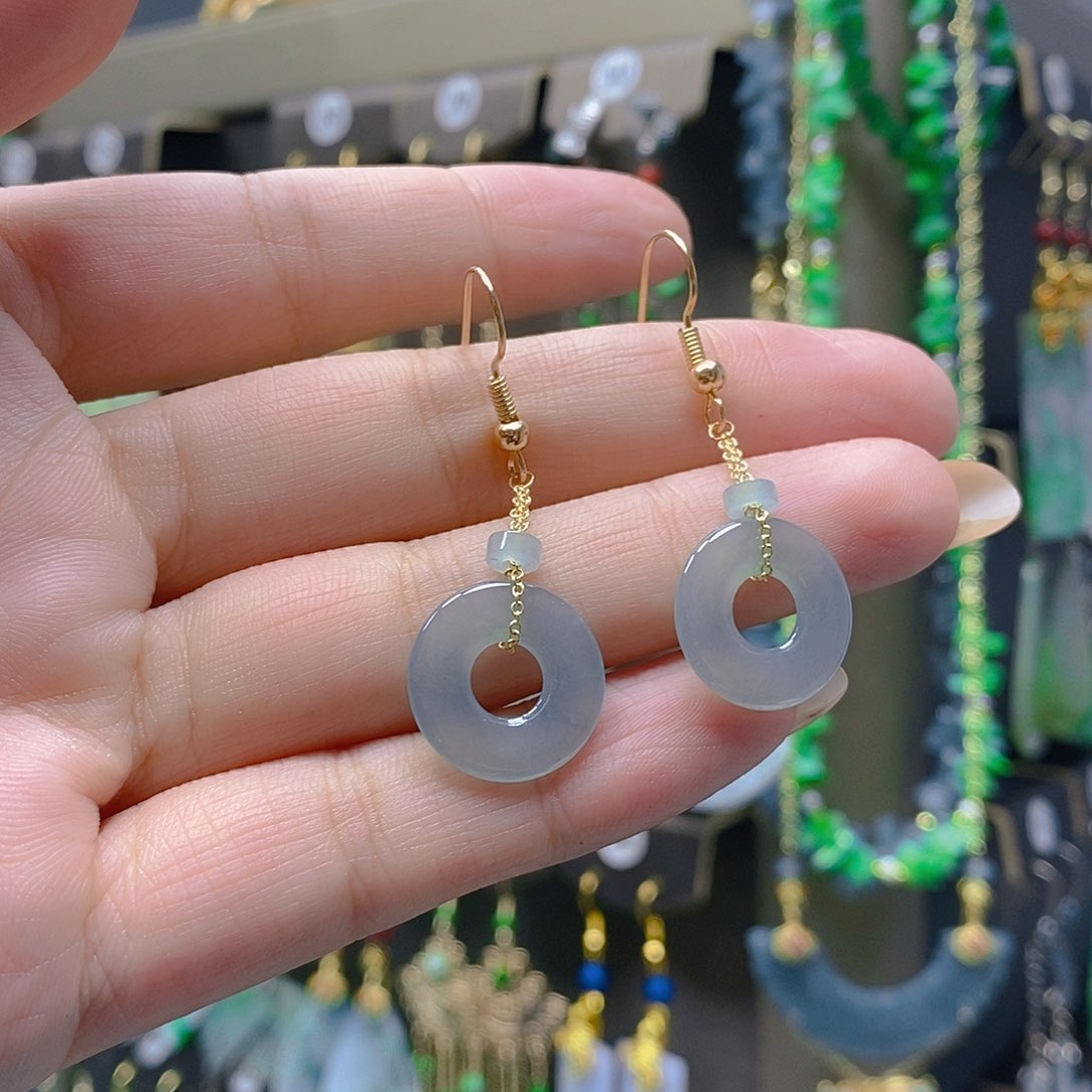 未镶嵌翡翠耳饰翡翠