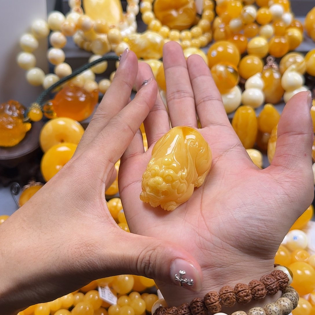 琥珀珠宝奇石未镶嵌貔貅