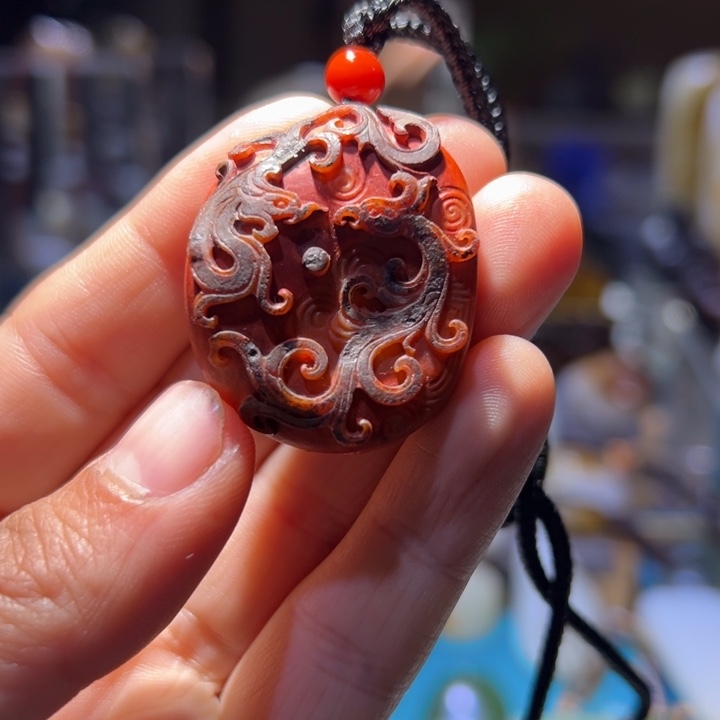南红玛瑙合金车挂