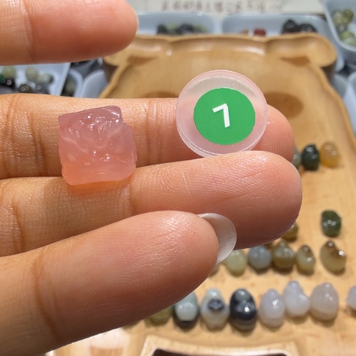 和田玉未镶嵌珠宝半成品