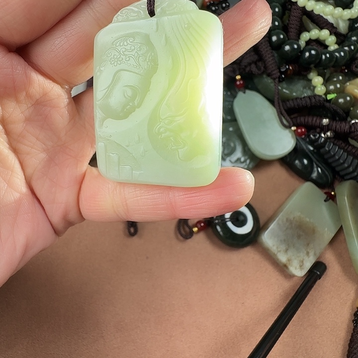 和田玉颈饰未镶嵌