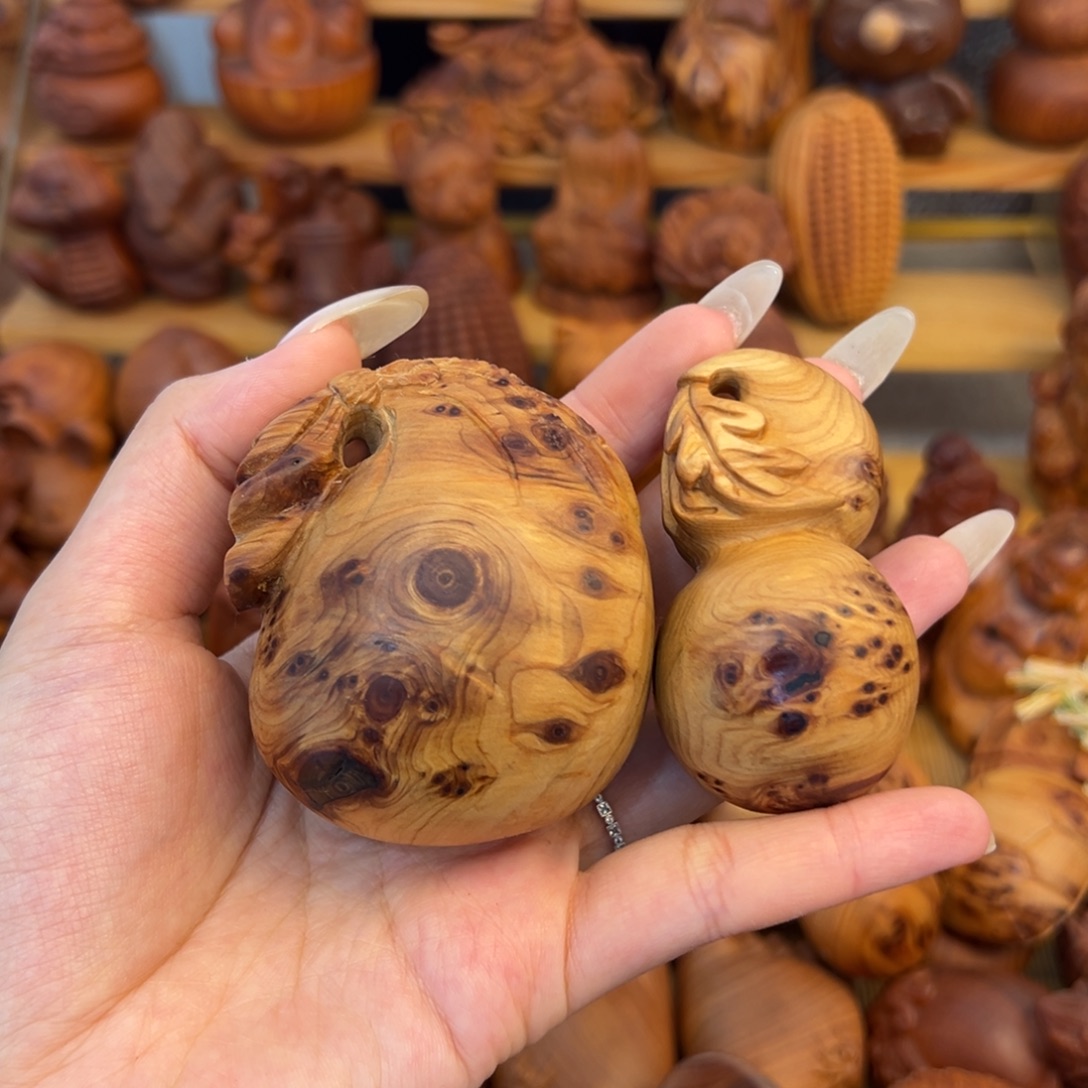 爱***呀柏木（崖柏）钱袋和葫芦