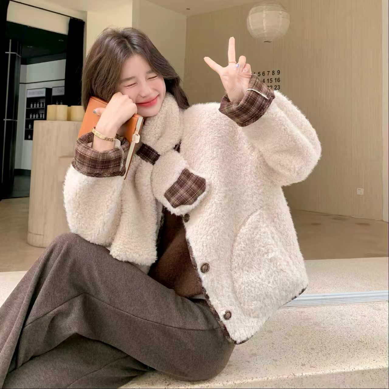 3726-3750复古格羊羔毛网红新款厚外套（非主图款）