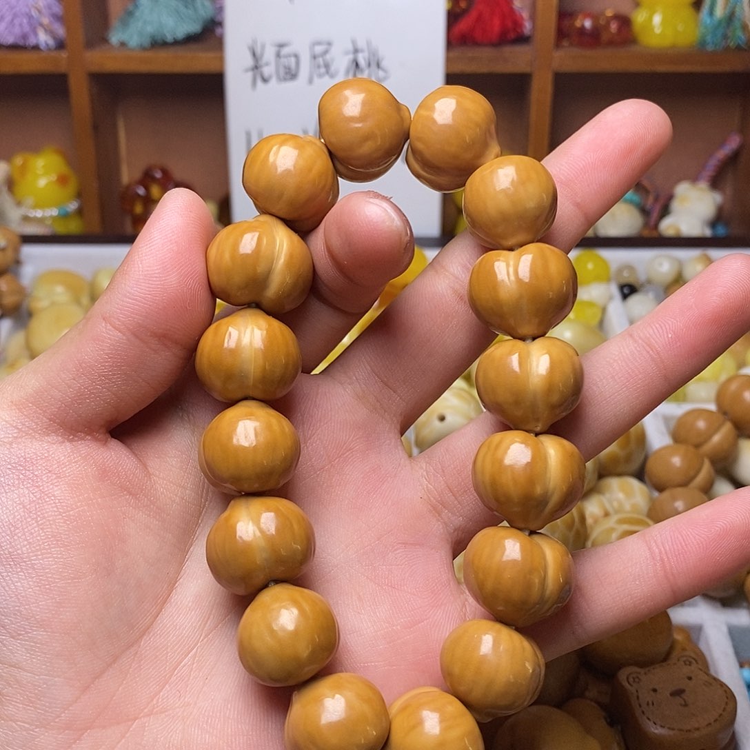 小***妞猴头核桃吊坠18屁桃