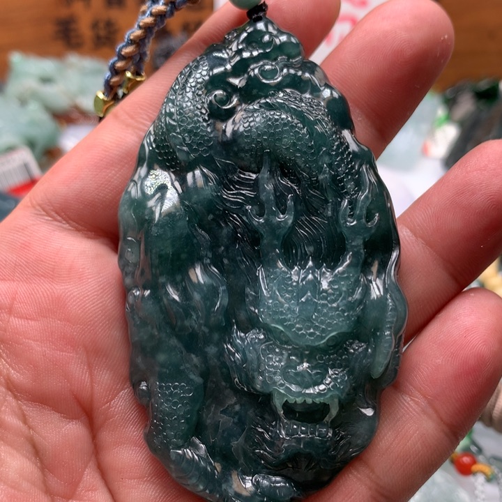 翡翠颈饰未镶嵌保真天然A货翡翠