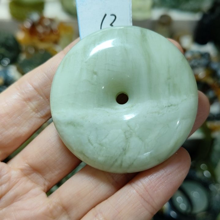 岫玉未镶嵌平安扣