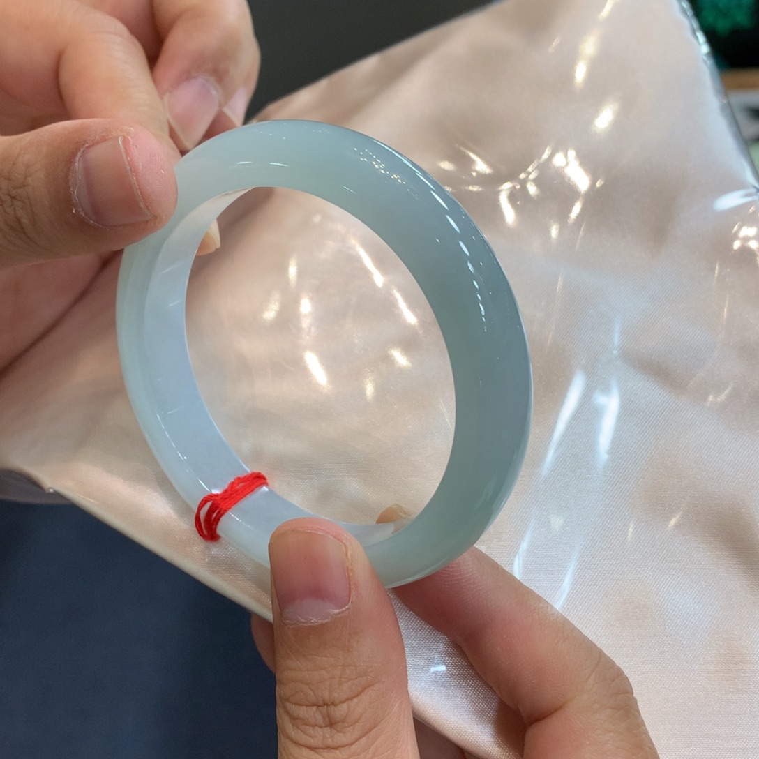 翡翠未镶嵌手镯手镯