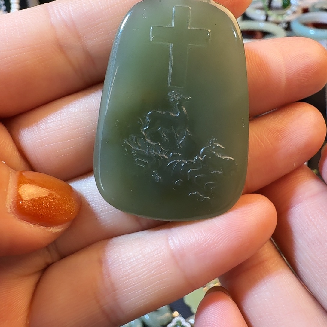 和田玉未镶嵌颈饰