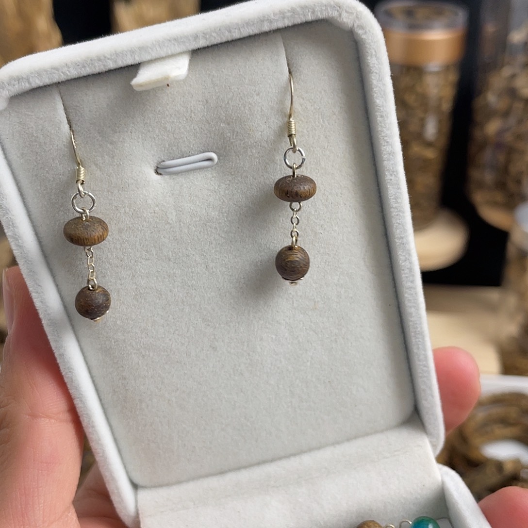 来***来沉香沉香碎屑耳耳耳扁圆