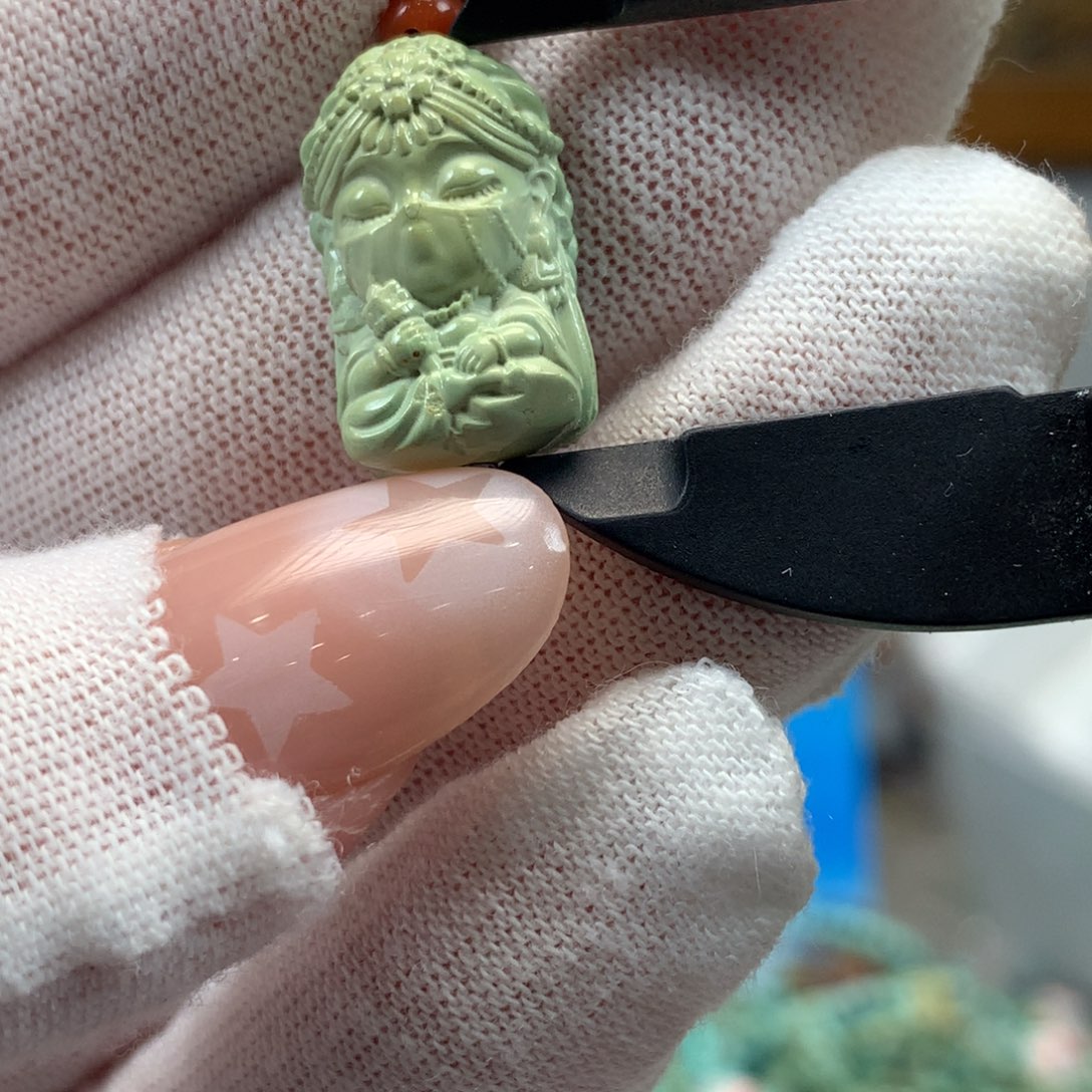 绿松石未镶嵌挂件