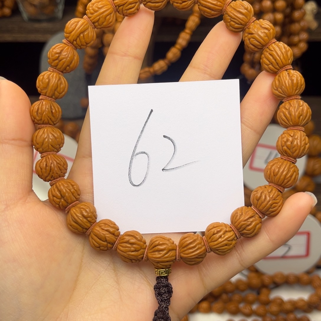 吊坠桃核龙纹桃核手持肚卡12小金豆